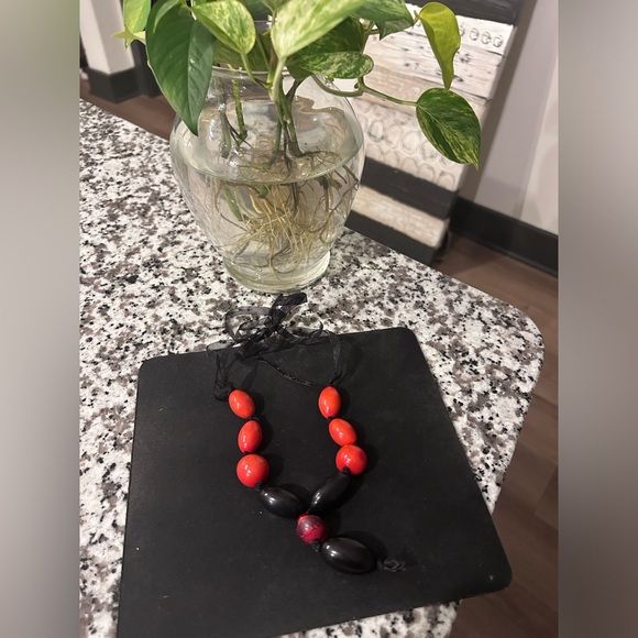 Tagua necklace - Picture 2 of 2